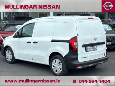 2025 Nissan Townstar - thumbnail 2