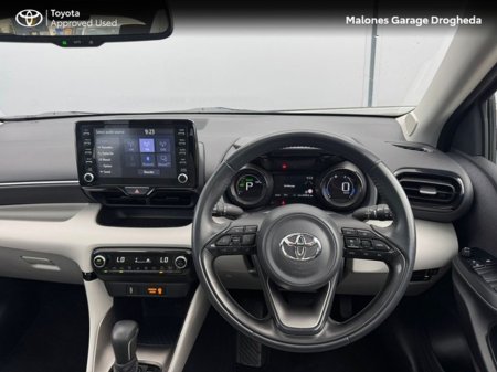 2023 Toyota Yaris - thumbnail 9