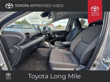 2023 Toyota Yaris - thumbnail 9