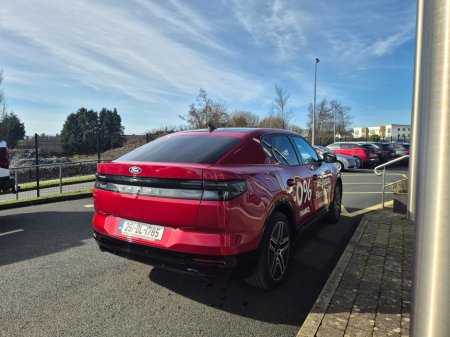 2025 Ford Capri - thumbnail 4