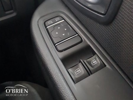 2018 Renault Clio - thumbnail 18