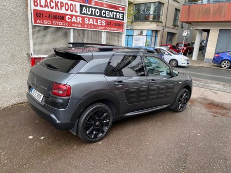 2016 Citroen C4 Cactus - thumbnail 3