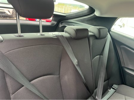 2020 Toyota Prius - thumbnail 9