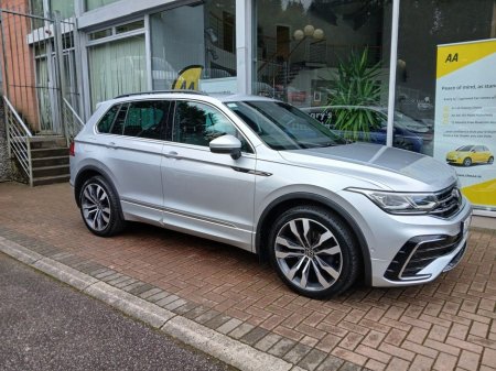 2023 Volkswagen Tiguan 2.0 TDI 150HP R-Line, Silver Met, FSH, 1 owner, 72km. €41,500 thumbnail