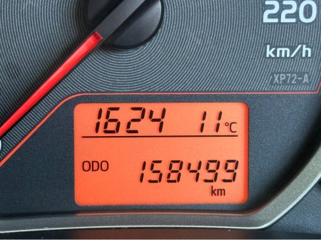 2013 Toyota Yaris - thumbnail 18