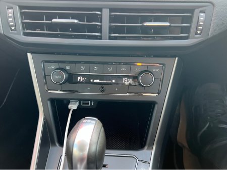 2019 Volkswagen Polo 1.0 TSI Automatic DSG tiny mileag €16,900 thumbnail