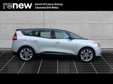 2020 Renault Grand Scenic 1.75 Blue dCi 120 EDC Iconic €21,995 thumbnail
