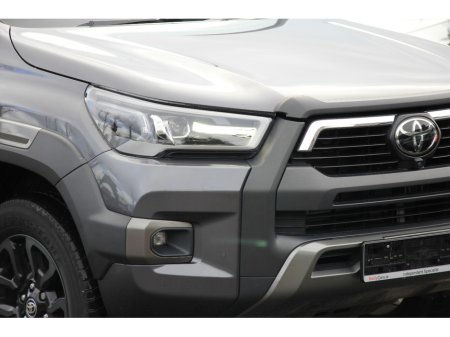 2023 Toyota Hilux - thumbnail 12