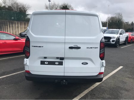 2025 Ford Transit Custom Trend Model