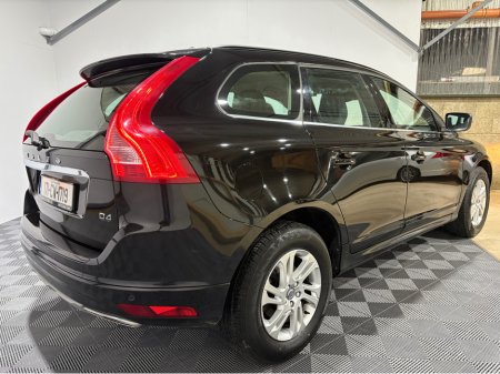 2017 Volvo XC60 SE NAV D4 2.0 TD B4 R-DESIGN MHEV 197BHP €15,950 thumbnail