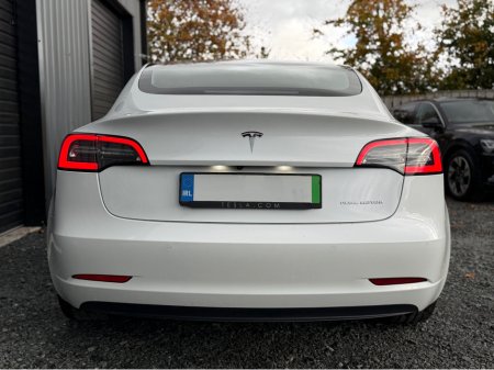 2022 Tesla Model 3 - thumbnail 3