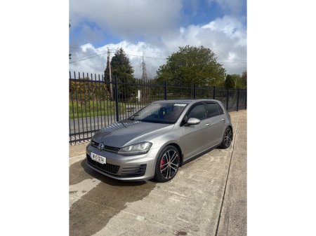 2014 Volkswagen Golf - thumbnail 11