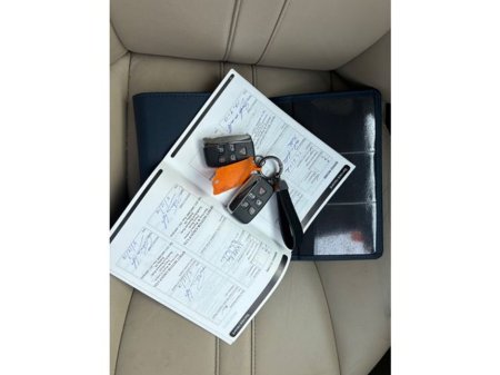 2012 Land Rover Discovery - thumbnail 9