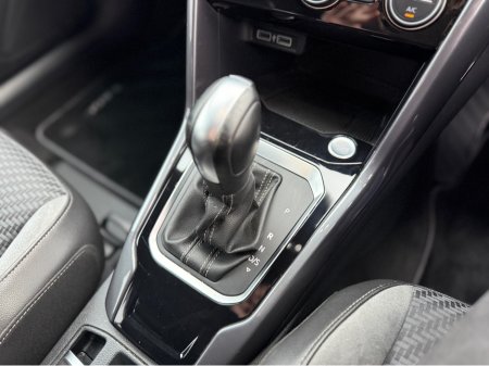 2021 Volkswagen T-Roc R-LINE - 2.0L DIESEL - AUTO - 12M WARRANTY - CAR: 1617 thumbnail