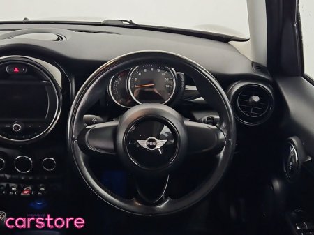 2015 MINI Hatch ONE 1.2 5 DR €11,880 thumbnail