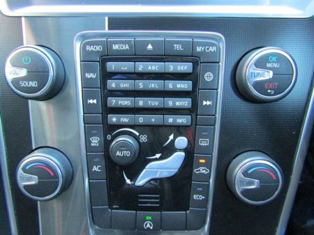 2016 Volvo XC60 2.0 D4 R-design NAV 190BHP 5DR €15,950 thumbnail