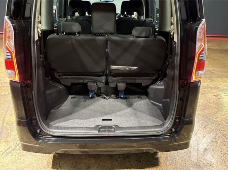 2022 Nissan Serena - thumbnail 12