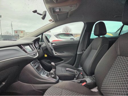 2019 Opel Astra - thumbnail 15