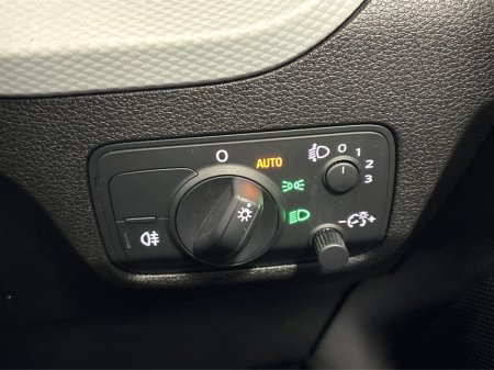 2020 Audi Q2 30 TFSI 116HP SE NEW NCT**MULTIFUNCTIONAL STEERING WHEEL**SEMI DIGITAL DASH**PARKING SENSORS**APPLE CARPLAY**DIGITAL MEDIA DISPLAY**AIR CONDITIONING**BLACK LEATHER INTERIOR** €21,995 thumbnail