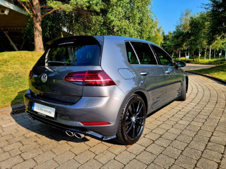 2018 Volkswagen Golf R 2.0 TSI 4M **SALE AGREED**