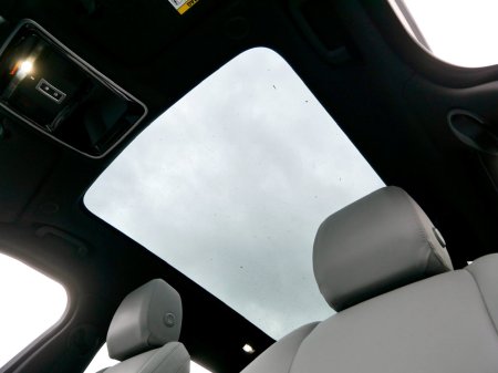 2025 Land Rover Range Rover Velar - thumbnail 23