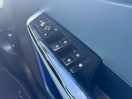 2022 Kia EV6 Premium spec *Finance From 3.9%*77KW! 1 owner from new warranty till 2029* Touch Screen Infotainment System, Reversing Camera, Multi-Function Steer €28,900 thumbnail