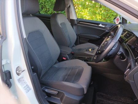 2019 Volkswagen Golf 1.4 TSI AUTOMATIC HIGHLINE SPORTS INTERIOR LOADED WITH EXTRAS AUTO HEADLIGHTS CRUISE CONTROL REVERSE CAMERA TOUCH SCREEN RADIO ETC. SERVICE HISTORY (6 STAMPS) 2 YEARS NCT & 1 YEARS ROAD TAX €20,949