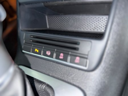 2014 Volkswagen Tiguan 2.0 TDI 140BHP SPORT & STYLE DSG 4WD €8,950 thumbnail