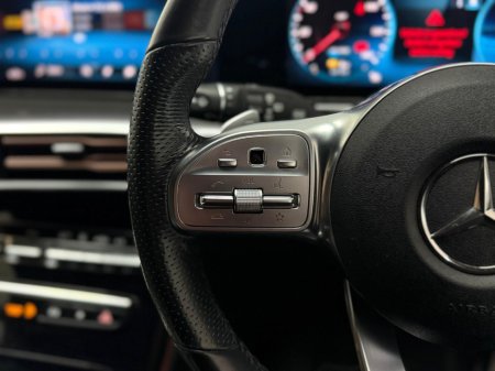 2022 Mercedes-Benz EQC 400 AMG LINE 4MATIC €32,990 thumbnail