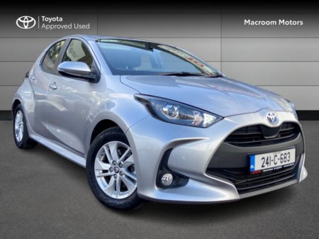 2024 Toyota Yaris END OF YEAR CLEARANCE SALE! YARIS 1.5 HYBRID LUNA