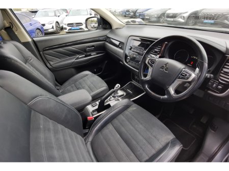 2015 Mitsubishi Outlander - thumbnail 9