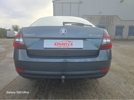 2018 Skoda Octavia - thumbnail 2