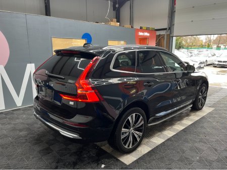 2022 Volvo XC60 - thumbnail 2