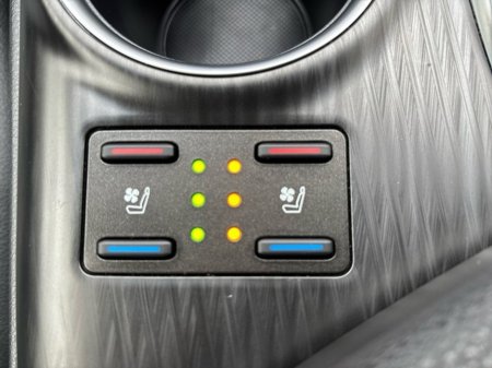 2022 Toyota Camry - thumbnail 13