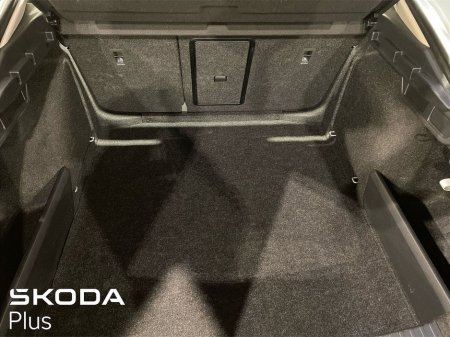 2025 Skoda Octavia - thumbnail 9