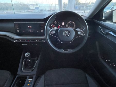 2024 Skoda Octavia OCTAVIA AMB 2.0TDI 115HP €30,995 thumbnail