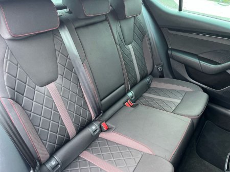 2024 Skoda Octavia - thumbnail 10