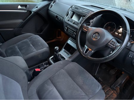 2015 Volkswagen Tiguan 2.0 TDI MATCH BLUEMOTION 2WD 1 140PS 5DR €10,250 thumbnail