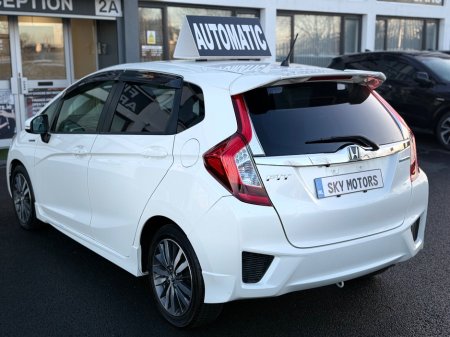 2016 Honda Fit  €11,390 thumbnail