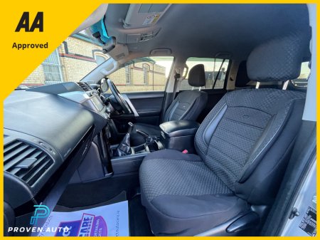 2016 Toyota Landcruiser - thumbnail 7