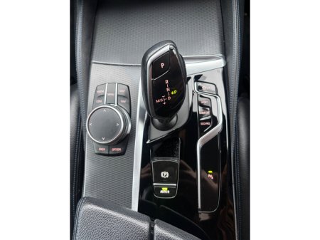 2023 BMW 5 Series - thumbnail 10