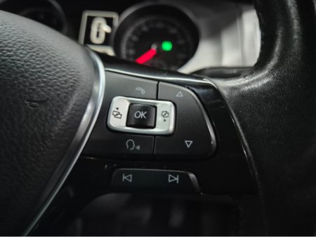 2016 Volkswagen Golf - thumbnail 10