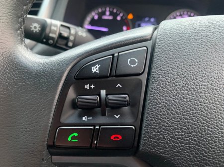 2017 Hyundai Tucson 1.7 CRDI EXECUTIVE 5DR // GREAT CONDITION // LEATHER, HEATED SEATS AND SAT NAV // €12,950 thumbnail