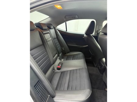 2017 Lexus IS 300 h 300h Executive €18,950 thumbnail