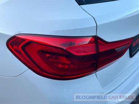 2017 BMW 5 Series - thumbnail 16