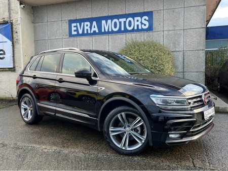 2020 Volkswagen Tiguan R-LINE 4MOTION AUTOMATIC 2.0 DIESEL //LOW MILES//HIGH SPEC//HEATED FRONT AND REAR SEATS//HEAD UP DISPLAY//360 PARKING CAMERAS//