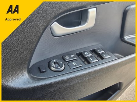 2012 Kia Sportage - thumbnail 23