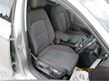 2021 Volkswagen Passat BUSINESS 2.0 TDI MANUAL 6SPEED FWD 150 5DR €22,950