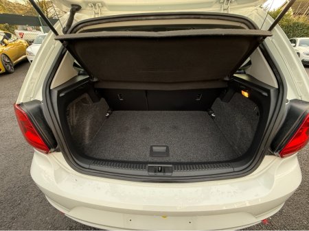 2016 Volkswagen Polo (162 REG ) LEATHER CUSTOM SEATS / LOW ROAD TAX / SIMI DEALER €11,950 thumbnail