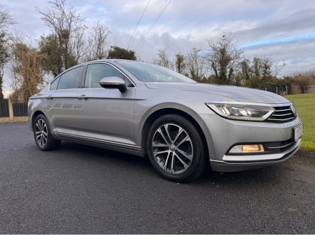 2019 Volkswagen Passat HIGHLINE 2.0 TDI MANUAL 6SPEED FWD 150HP 4DR €15,450 thumbnail